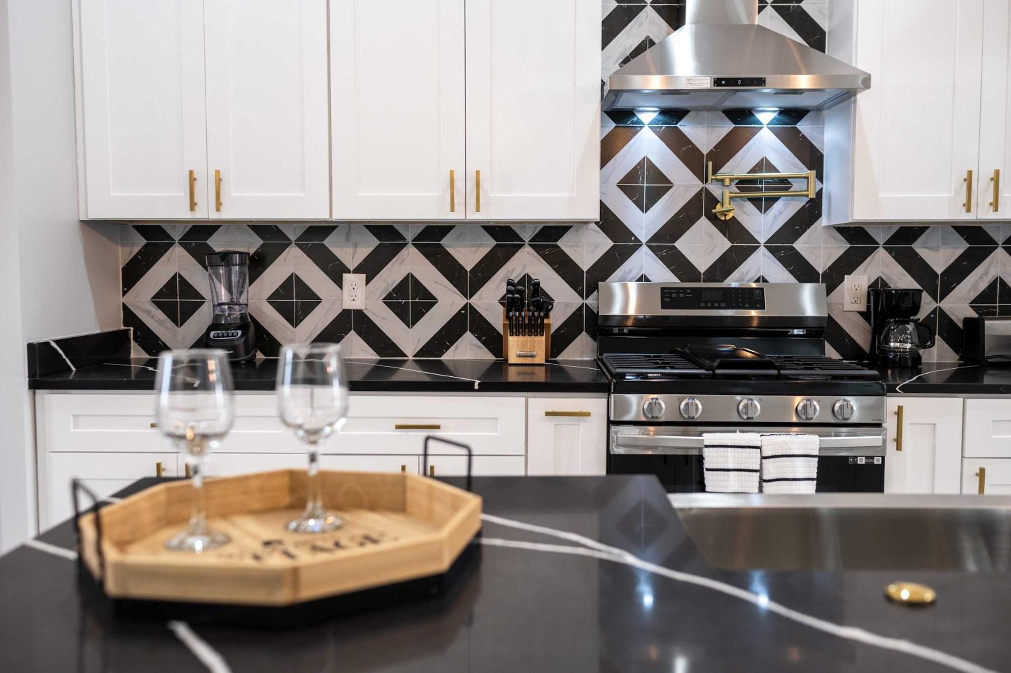 Esplanade Magic Apartment Ню Орлиънс Екстериор снимка