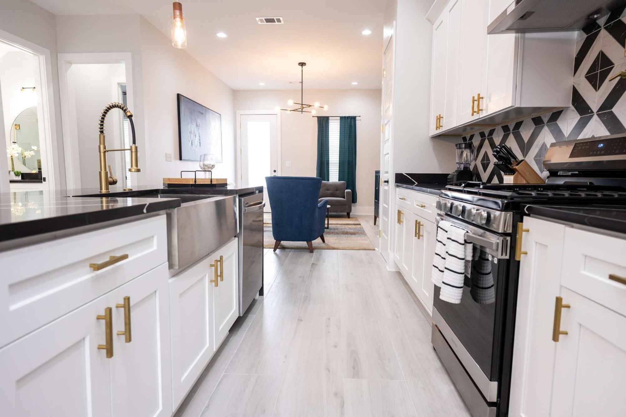 Esplanade Magic Apartment Ню Орлиънс Екстериор снимка